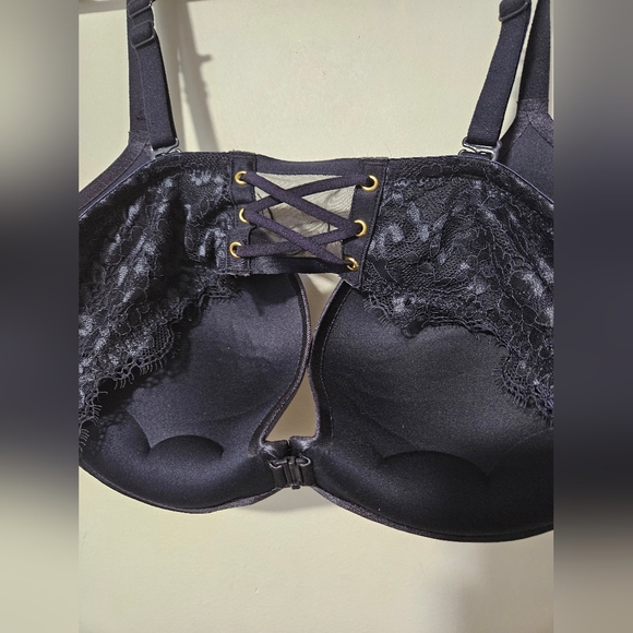 La SENZA Body Kiss Plunge Bra 38C black lace w corset front close up2cups up2cup - Picture 2 of 14